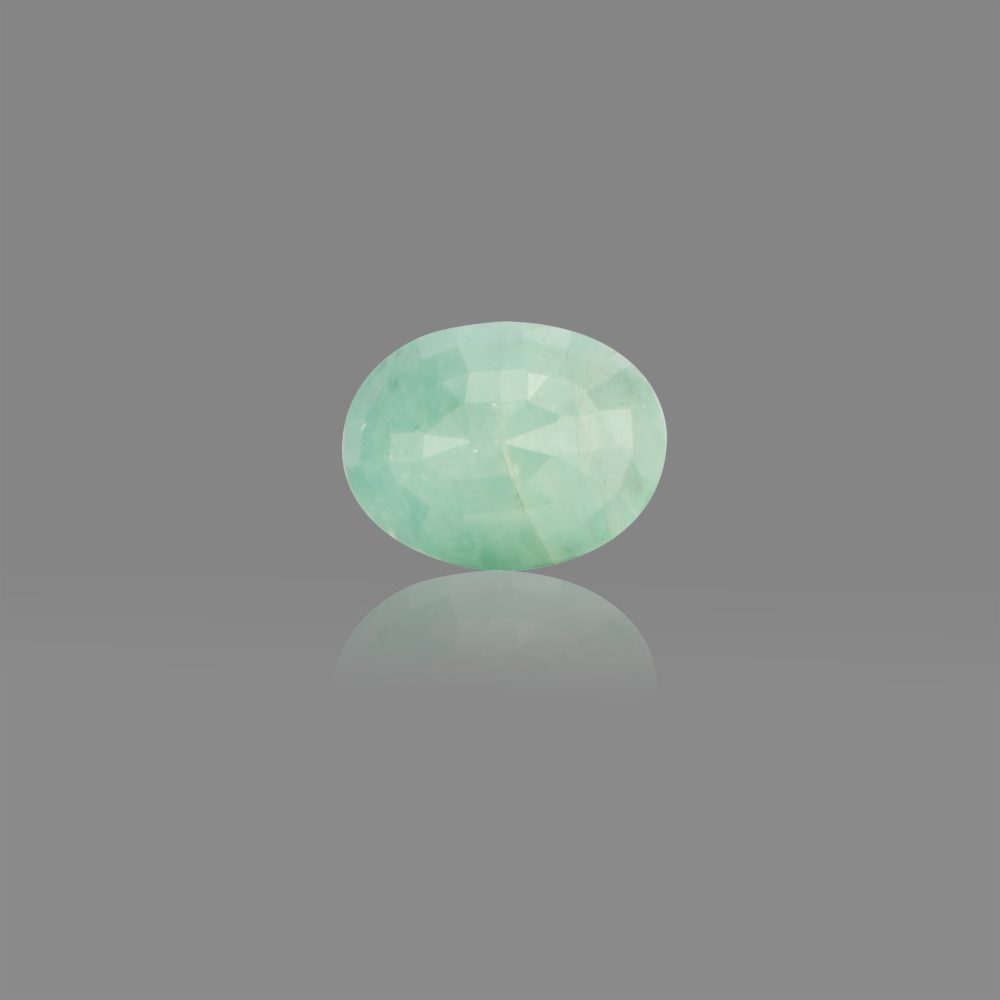 emerald 5.11 ratti gemstone for better physical health astrologer arun ji